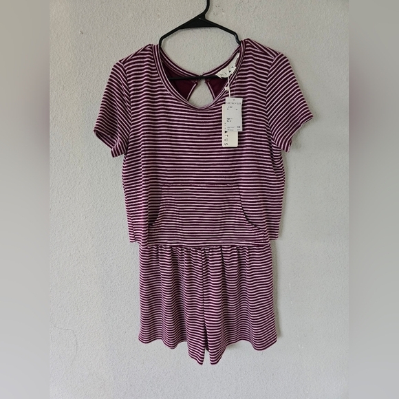 Hiatus Romper Women Sz M Striped Red White Layered Short Sleeve Pockets New - Picture 3 of 10